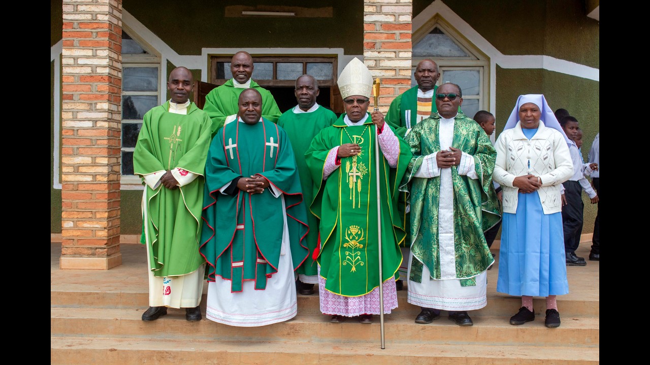 LIVE: MISA TAKATIFU//ZIARA YA KICHUNGAJI//SEMINARI NDOGO YA MT. JOSEPH KILOCHA