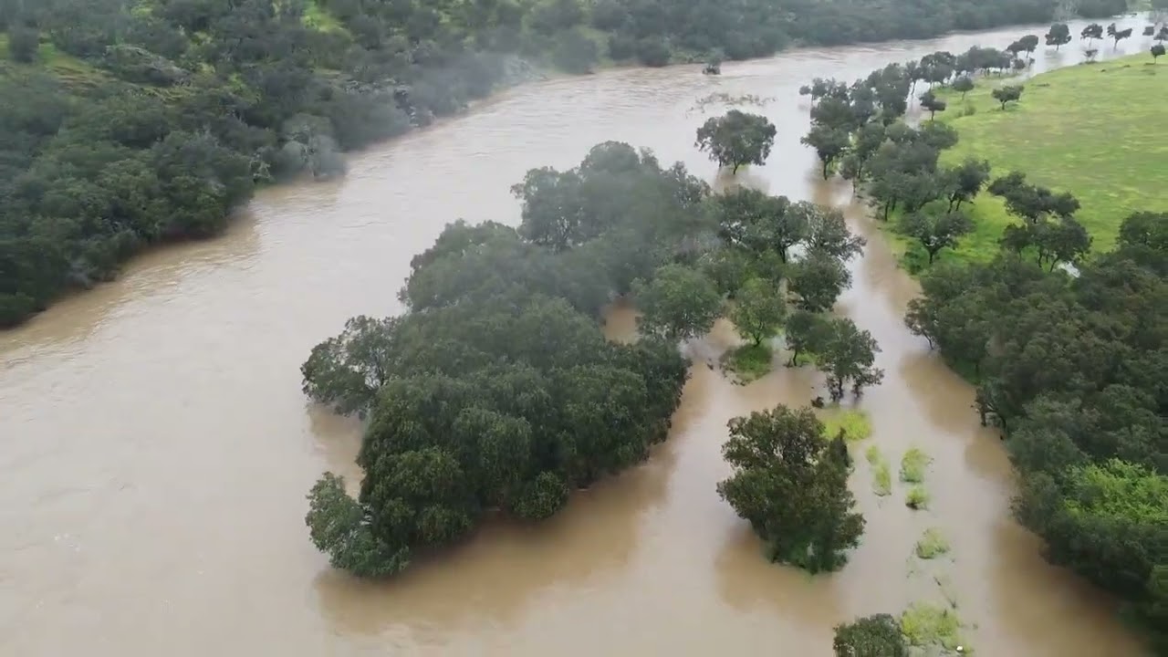 Crecida del Rio Tirteafuera en Abenójar, Marzo de 2024