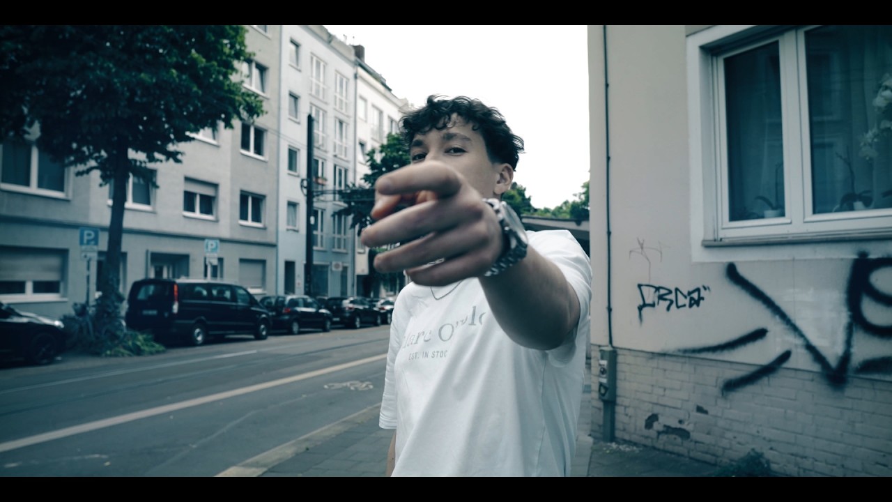 Alex Tyon - Bald wissen [Official Visualizer]