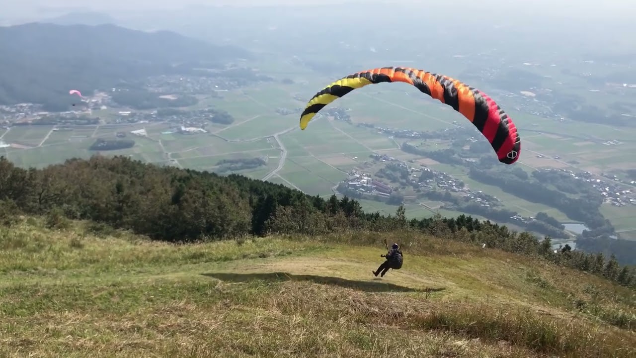 Paragliding Funny Take off 20221016a