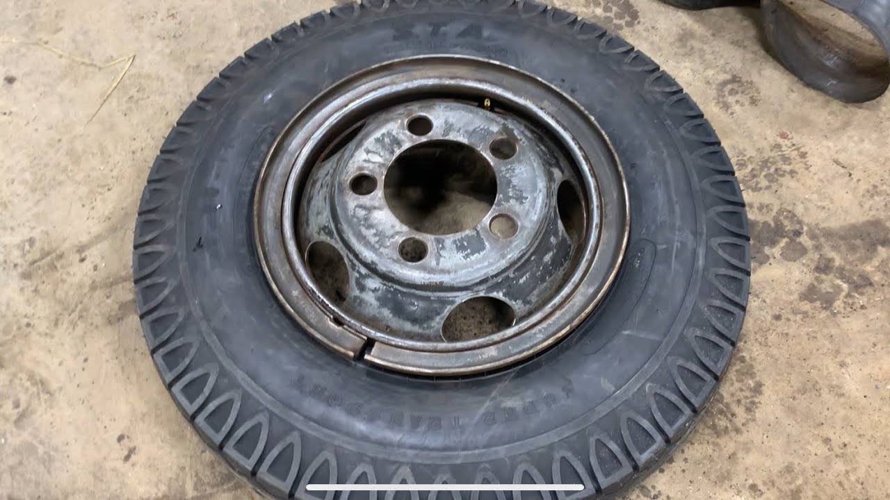 Spit Rim Tire Change 7.50-17 *WIDOW MAKERS*