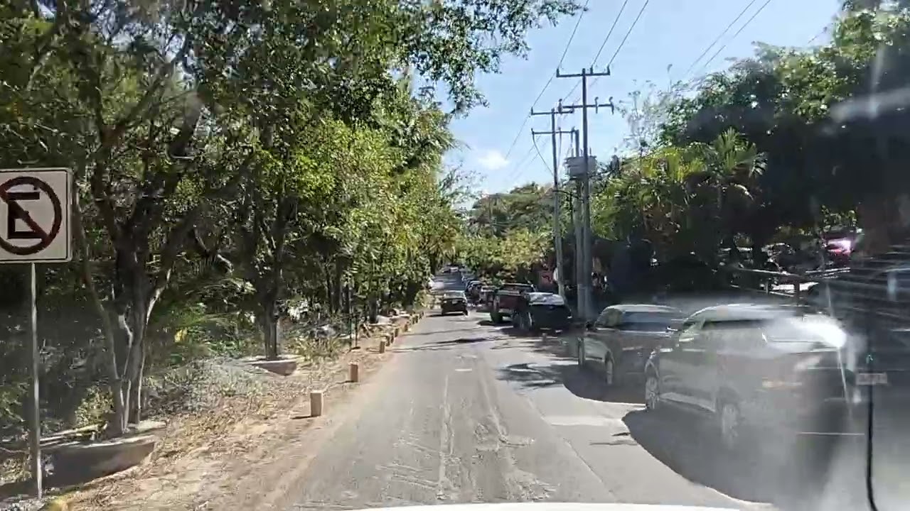 Recorriendo mi tuxtla, Bajando de la rectoría de la unach. Capitán furia luchador.