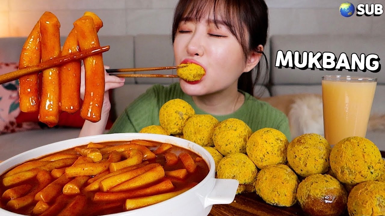 신전떡볶이가 이렇게 매웠나요!?🌶🌶 BHC 뿌링치즈볼 20개와 신전떡볶이 먹방!! Spicy Tteokbokki, Cheese balls ASMRㅣMUKBANG