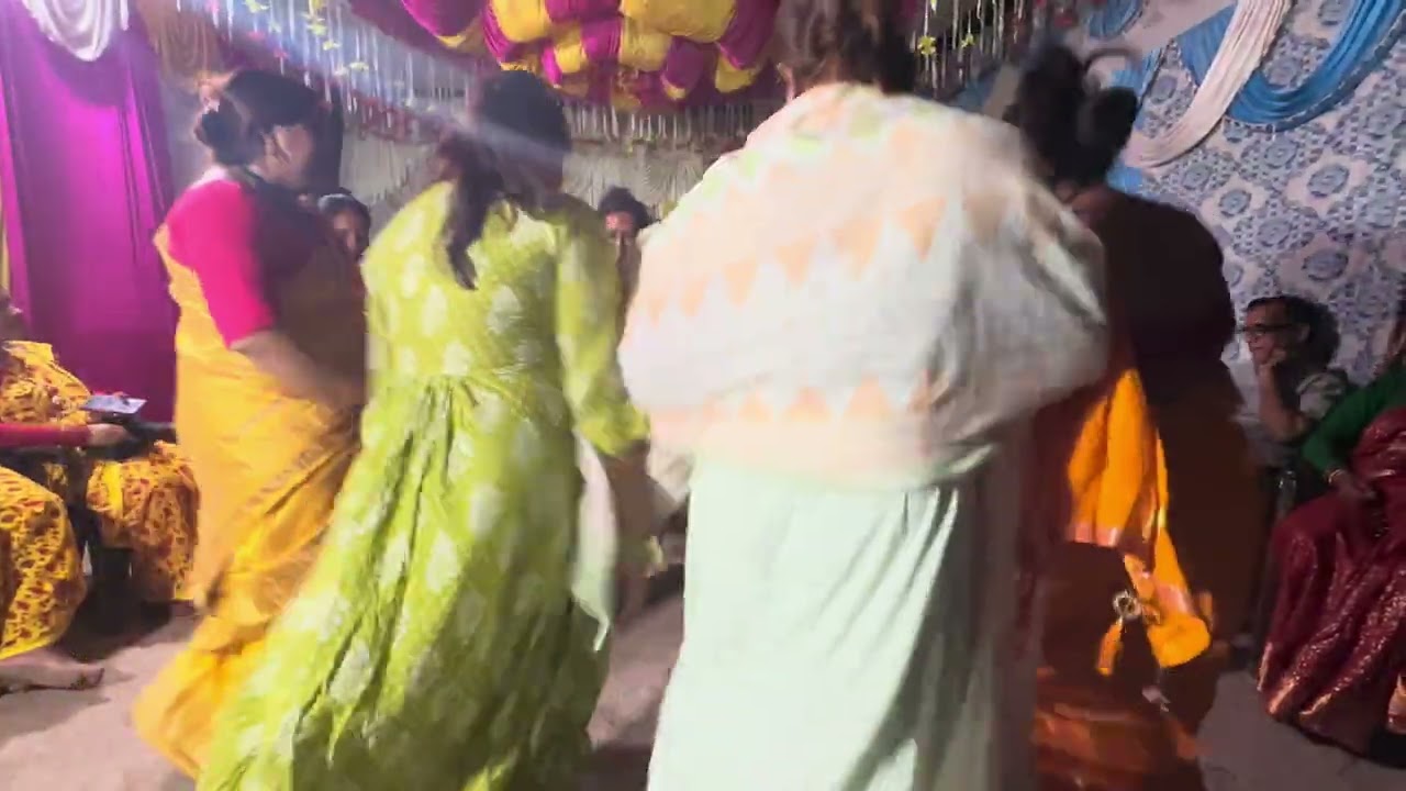 Chal gobinde - deuda song