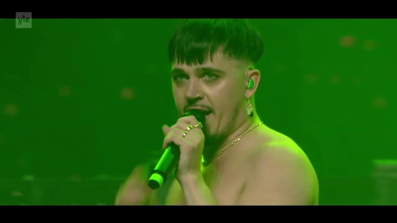 Käärijä - Viulunkieli (Live At The Helsinki Ice Hall Black Box)