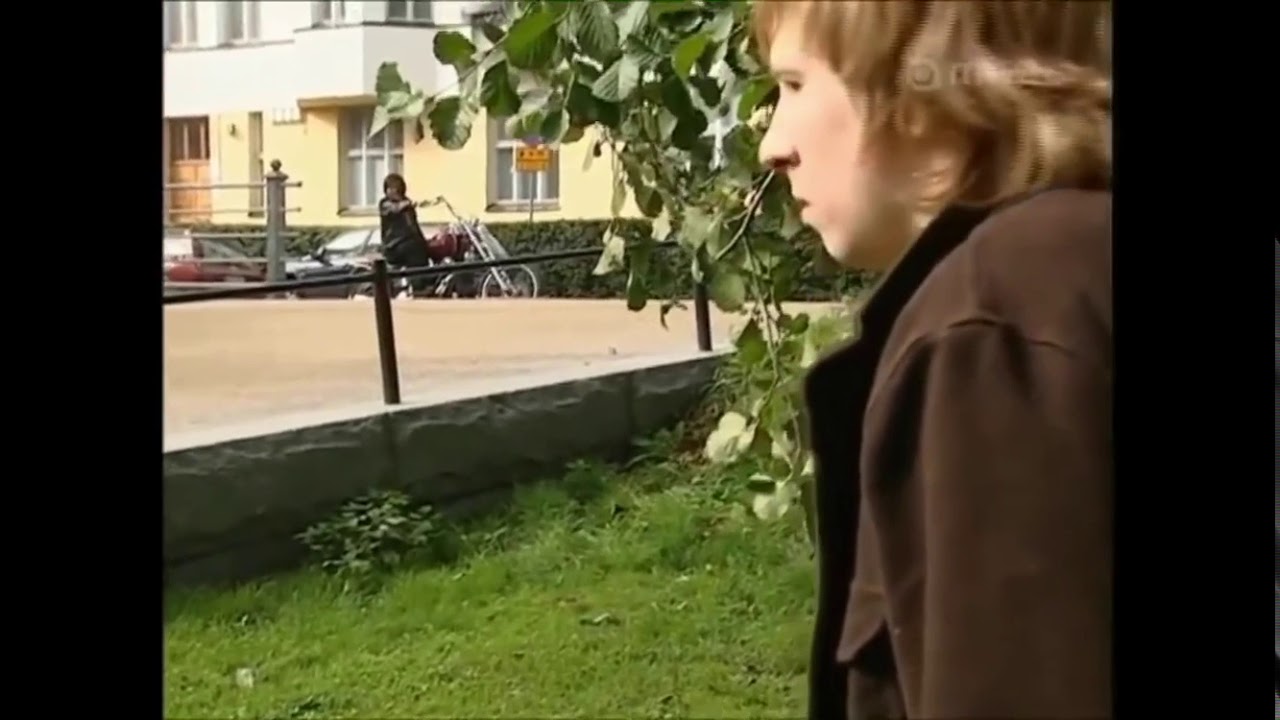 Salkkarit: Romeo k&ouml;ssii pr&auml;tk&auml;n