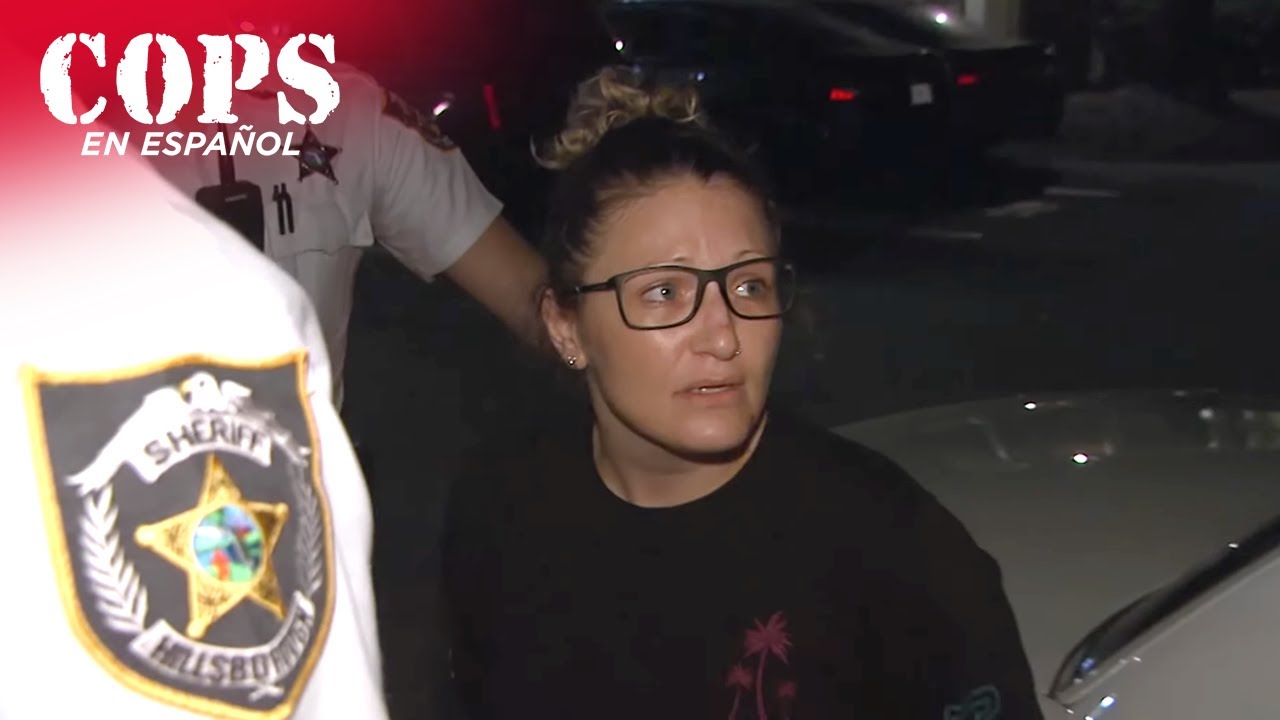 Madre protectora esconde a su hija de la policía | Episodio completo | COPS en ESPAÑOL