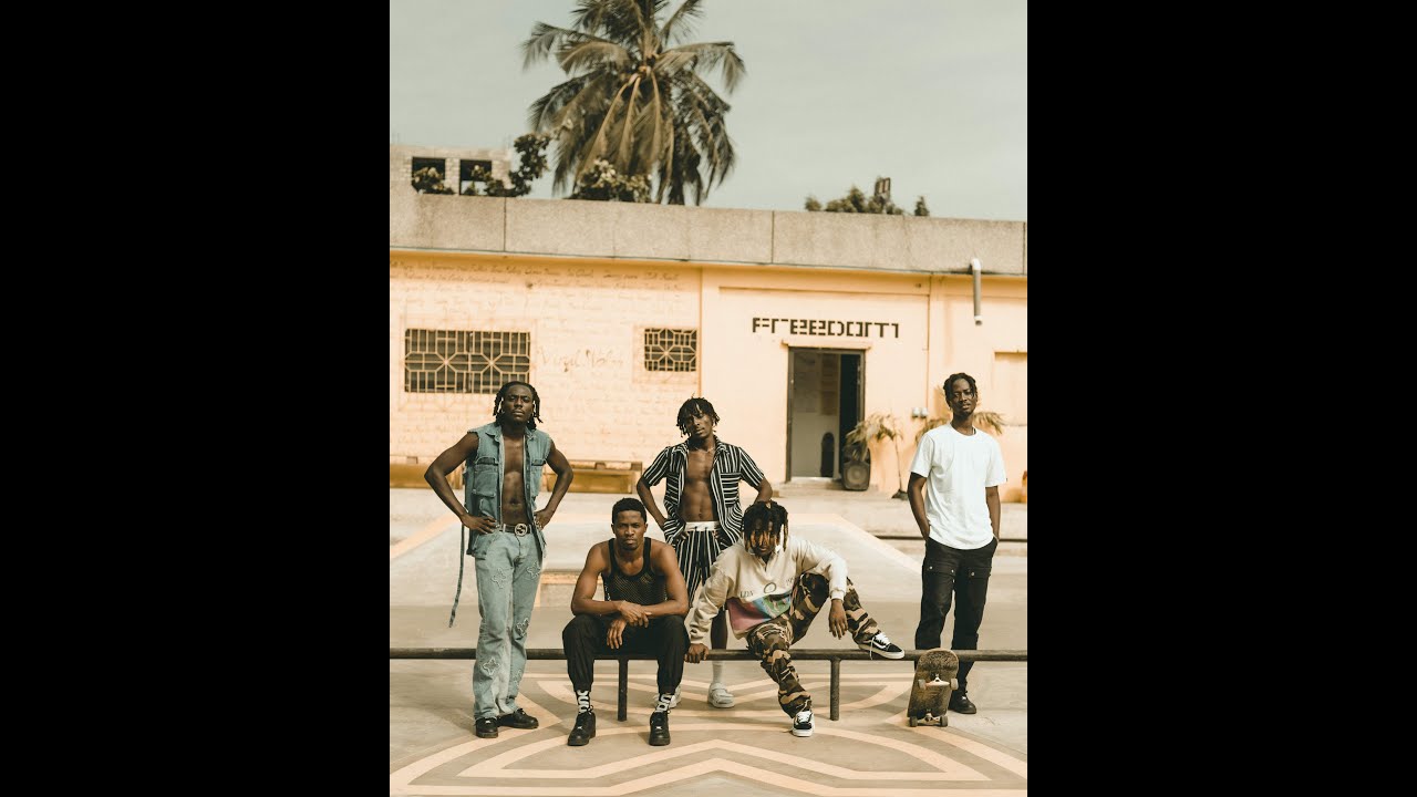 KWW Ft Twitch 4EVA, Kofi Mole, Dayonthetrack, Kwesi Arthur, Quamina Mp - Y3 B3 K) Beebi (Visualizer)