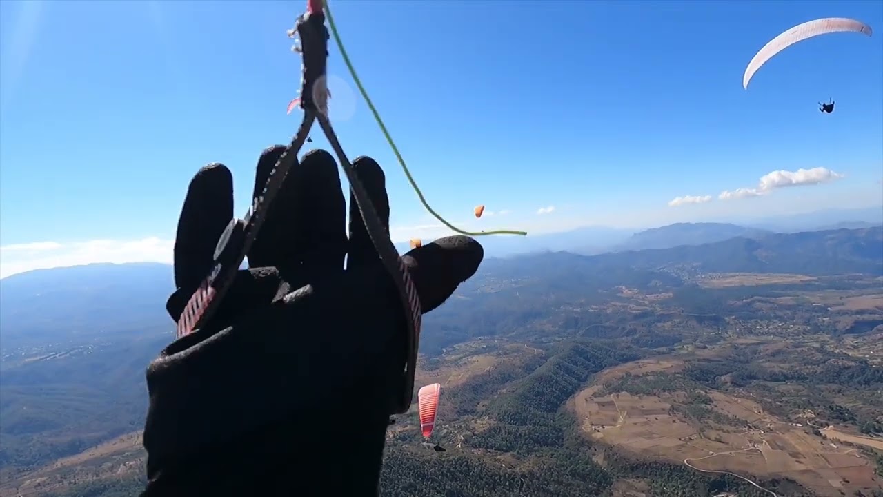 paragliding adventure valle de bravo mexico