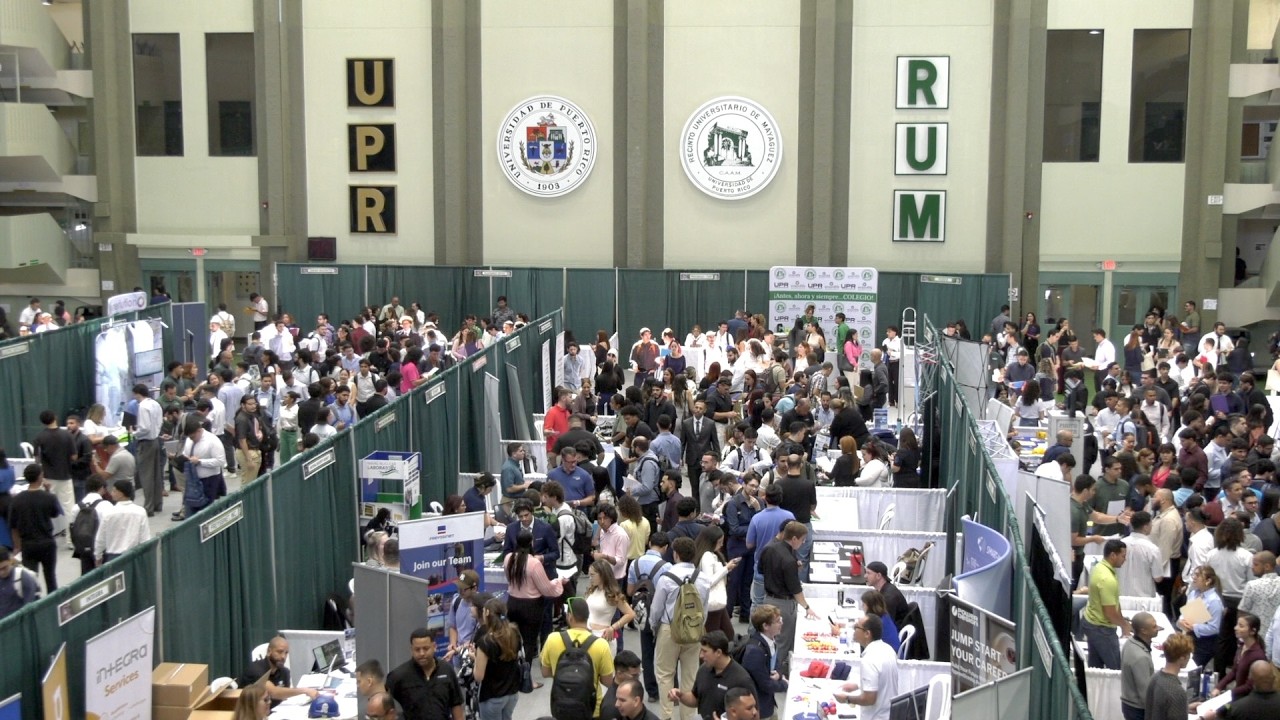 Celebran feria de empleos primaveral