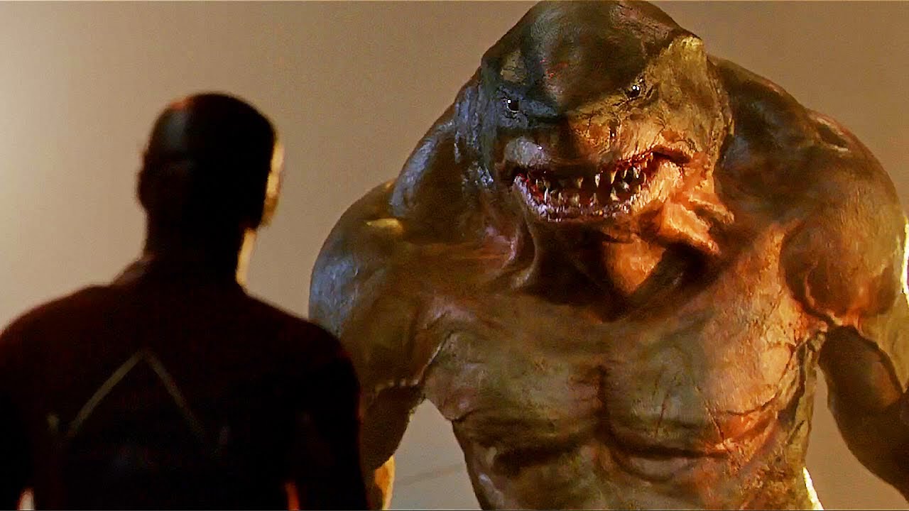The Flash vs King Shark - First Fight Scene - The Flash (Season 2 Episode 15)