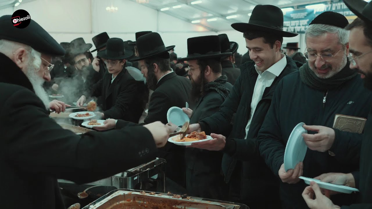 Thousands At Yahrzeit Of R' Elimelech of Lizhensk | הִילּוּלָא קַדִּישָׁא • ר’ אלימלך מליז’ענסק זי”ע