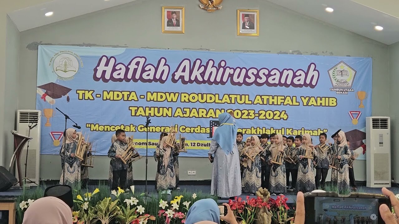 Penampilan alat musik angklung 🫶 #angklung #anaksholehsholehah #tamankanakkanak 