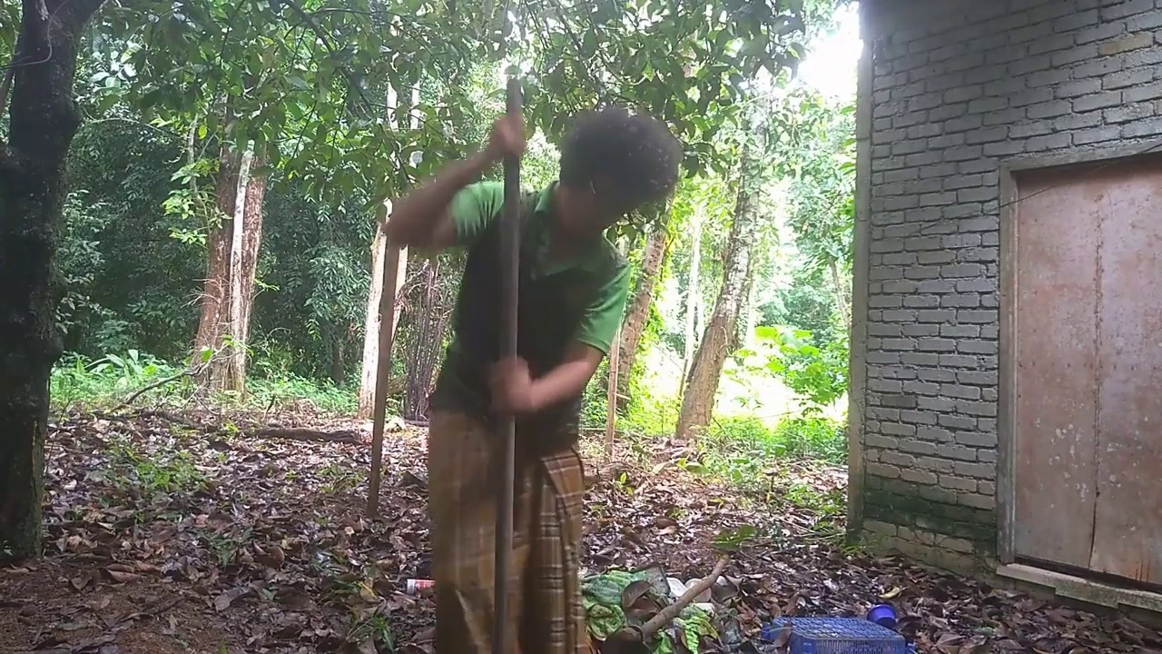 Membuat Kandang/Reban Itik Telur (Amatur) Part 1