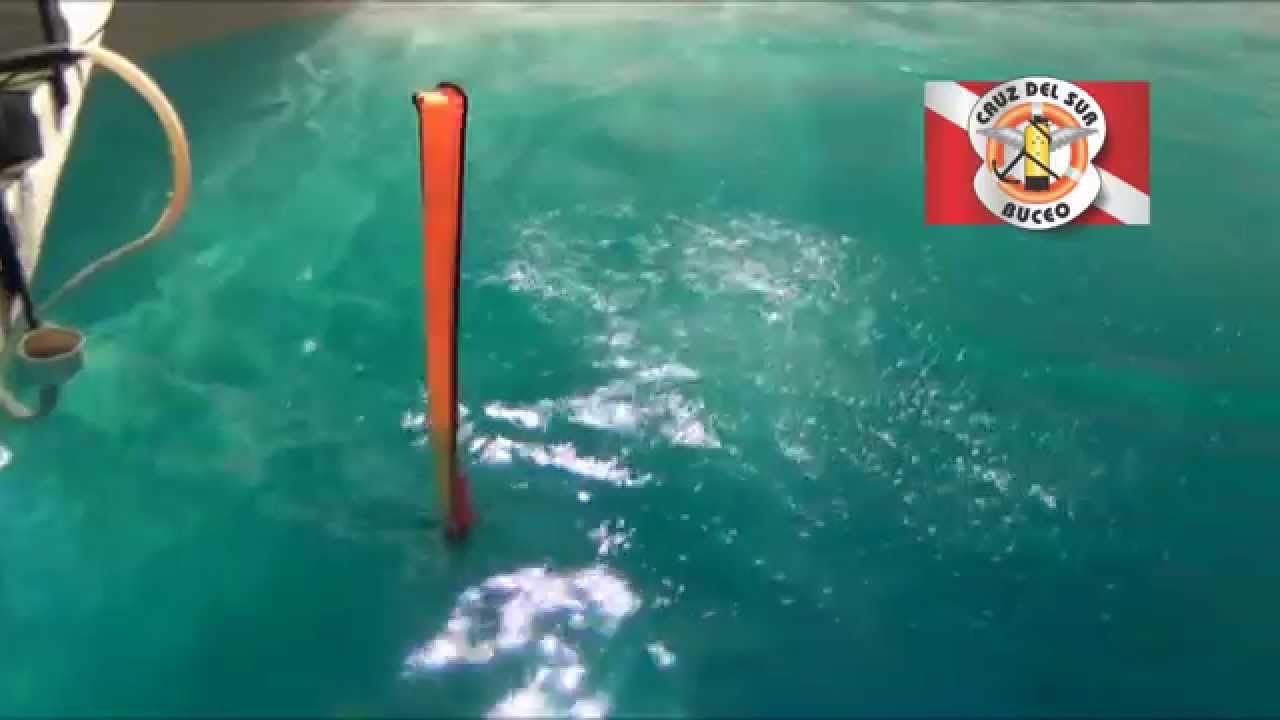 LANZAMIENTO DE BOYA DE BUCEO