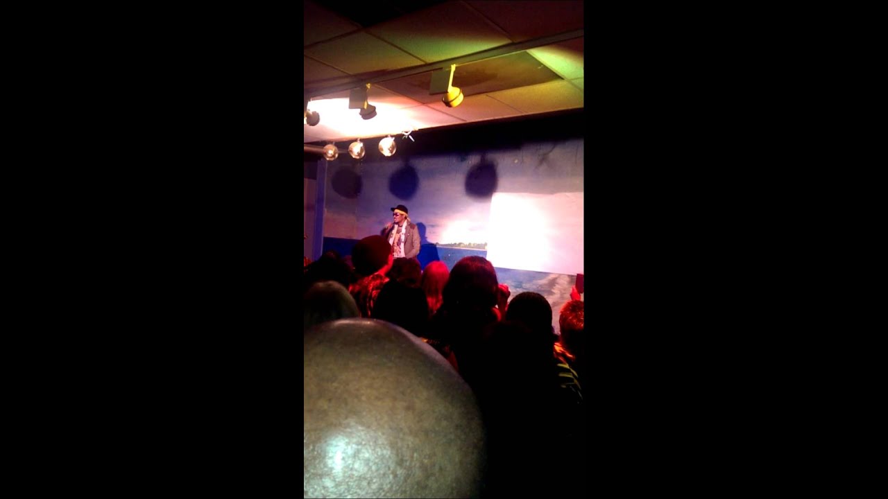 Mr Marvelous, The voice of Manchester!