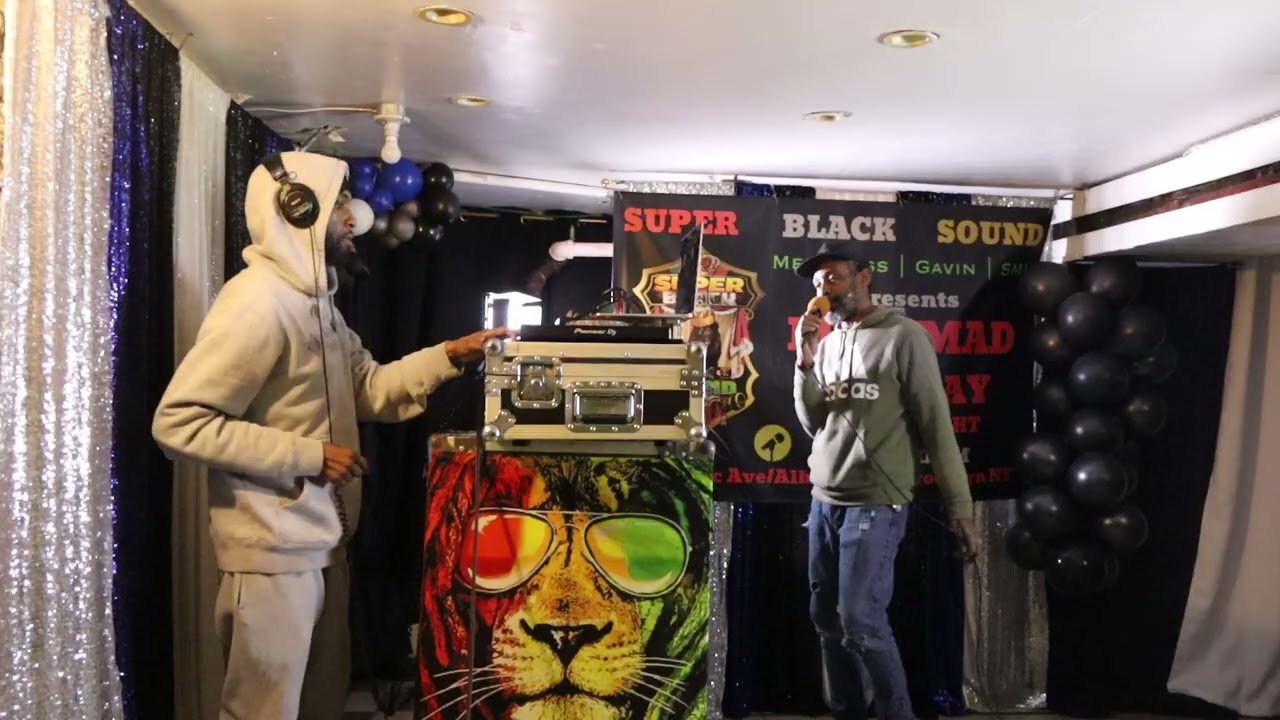 Mad Mad Monday (Ep 58):The end of year Struggle #superblack #reggae
