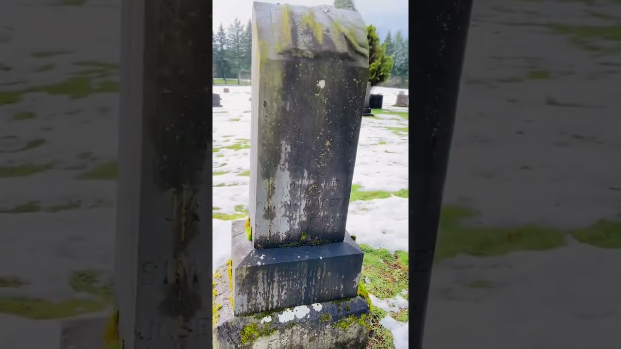 GRAVEYARD EXPLORING..