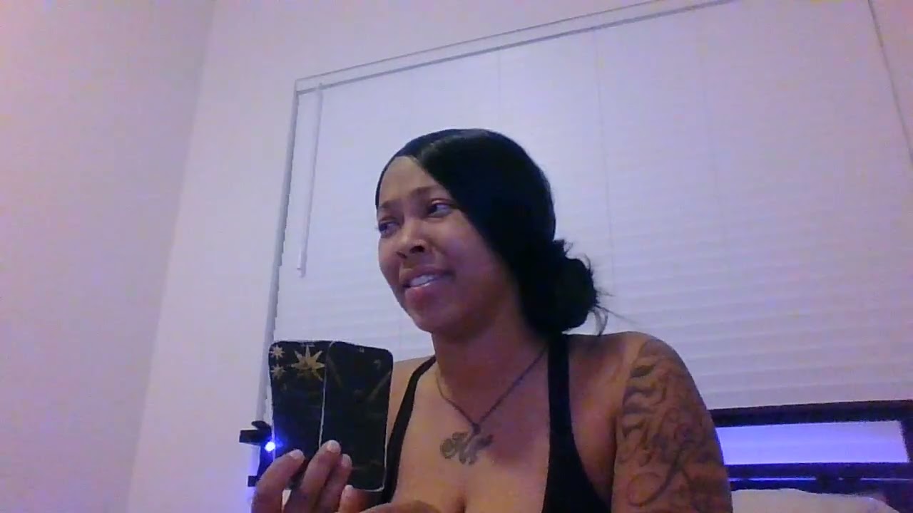 Кто-то очень тебя хочет