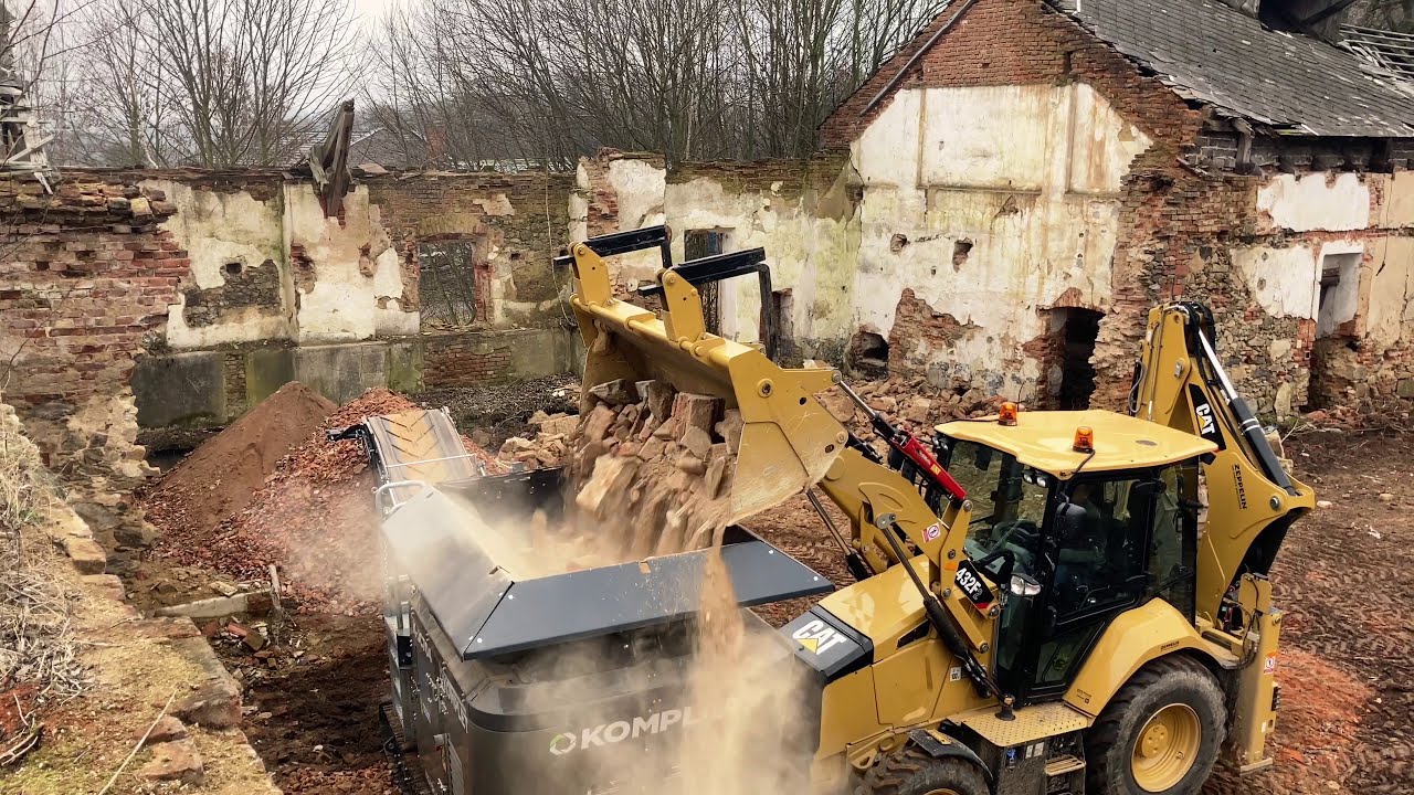 Drcení stavební suti Komplet K-JC704 a CAT 428F2