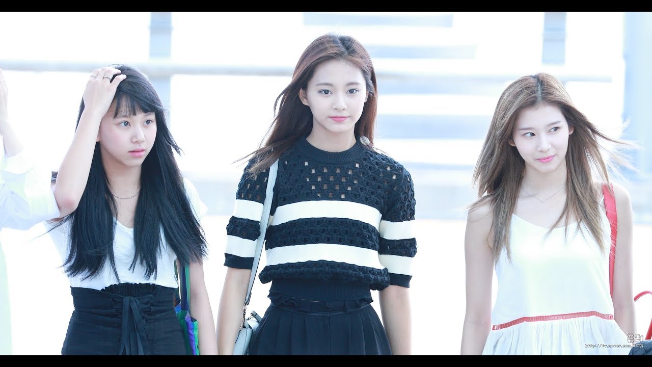 180810 트와이스(TWICE) 쯔위 (인천공항 출국)