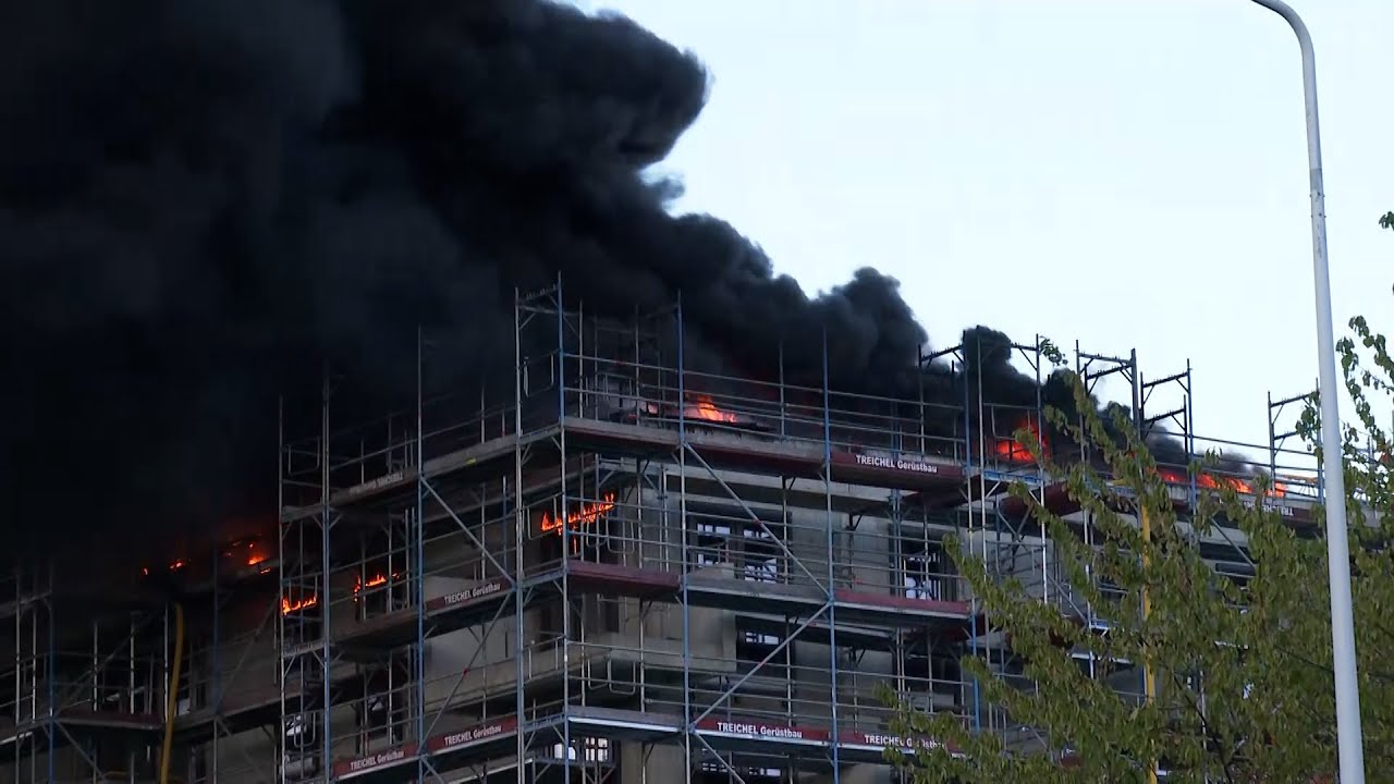 Großbrand auf Baustelle in Rostock Lichtenhagen
