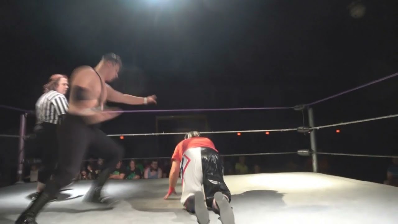 Kris P Bacon vs Kyle Blanchard