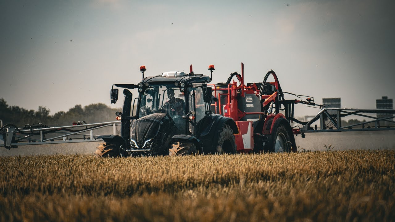 VALTRA x MASCHIO GASPARDO - Découvrez un chantier de pulvérisation Valtra et Maschio Gaspardo !