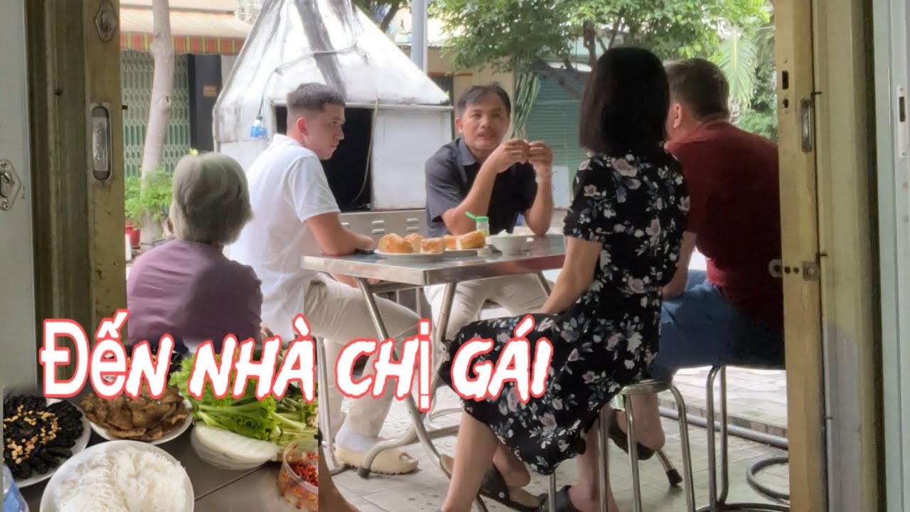 Trở lại Sài Gòn Andi cắt tóc. Về nhà chị gái, anh rể đãi món ăn ai cũng thích. Nhà MiG về Việt Nam