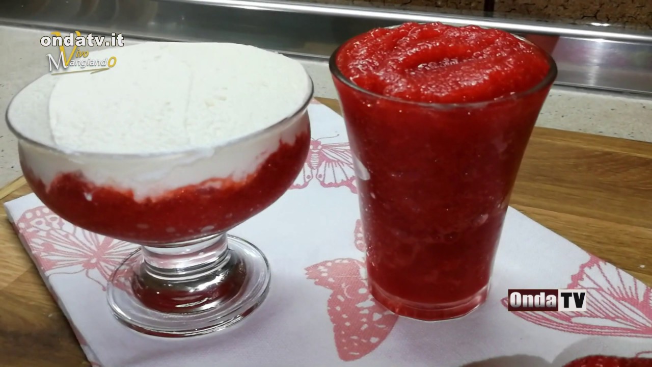 Come preparare in casa la granita alle fragole