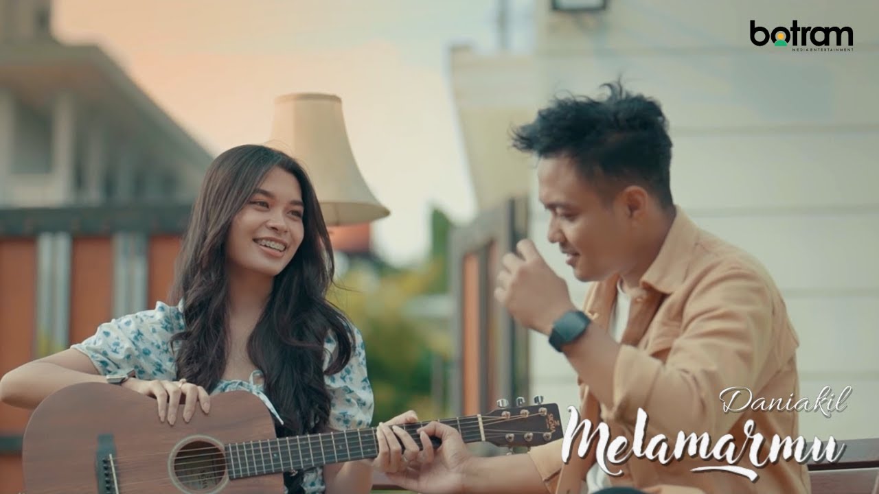 Daniakil - Melamarmu (Official Music Video)