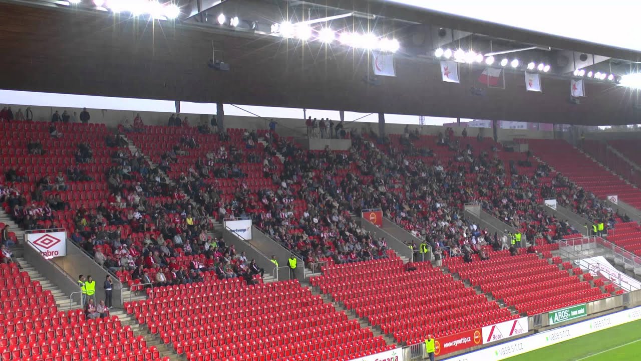 Slavia - Hradec Králové 5:0 (3.5.2012) - DÉŠŤ ŠTĚSTÍ POKROPIL EDEN