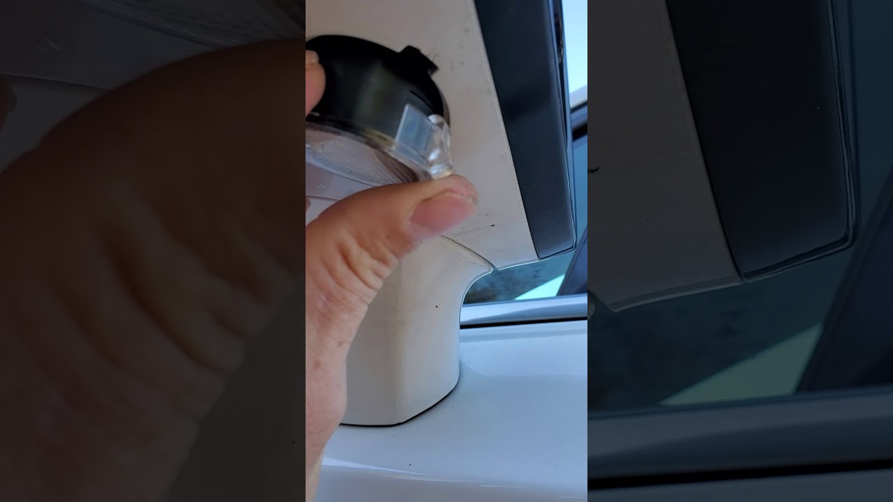 ford fusion puddle light replacement