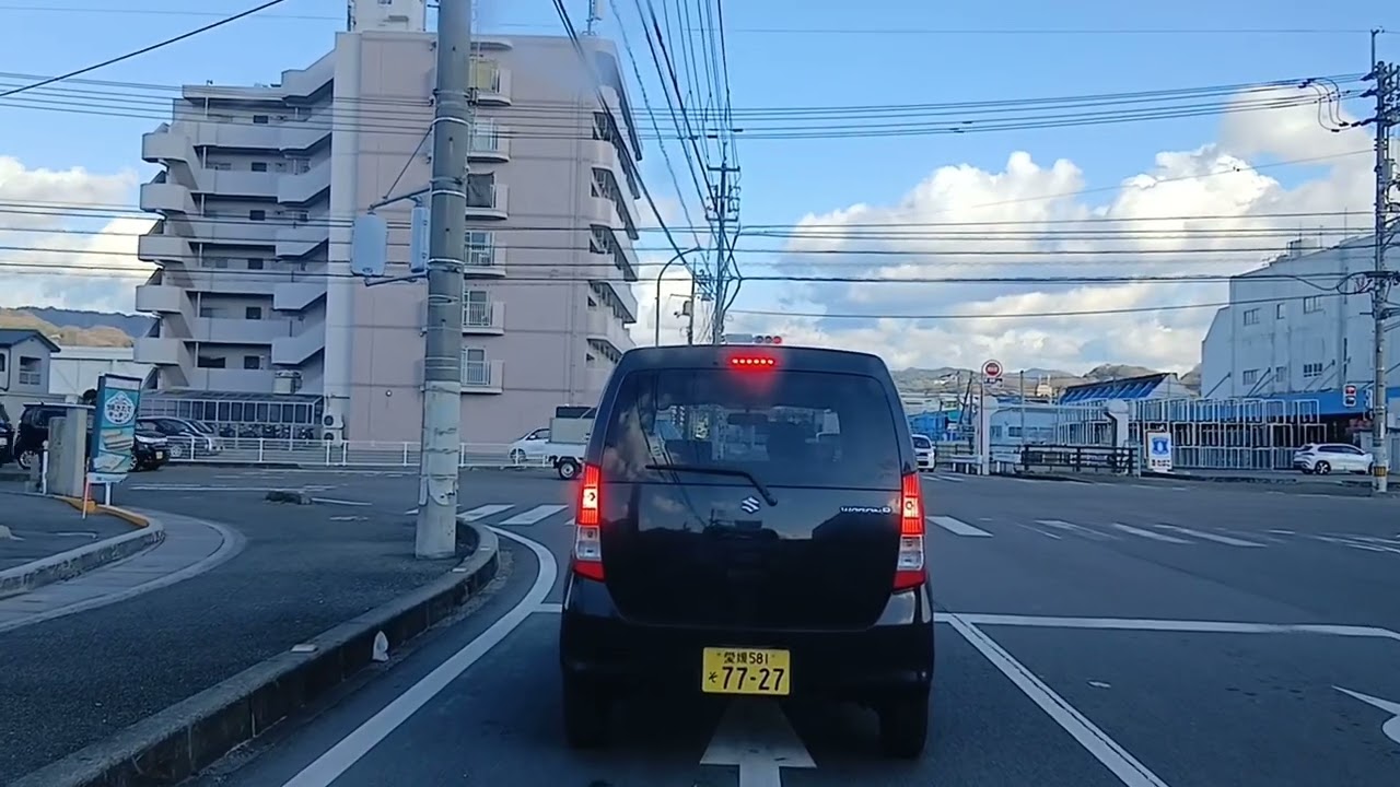 松山市祓川1丁目交差点から　ラ・ムー松山北店まで　たこ焼き買いに行く。