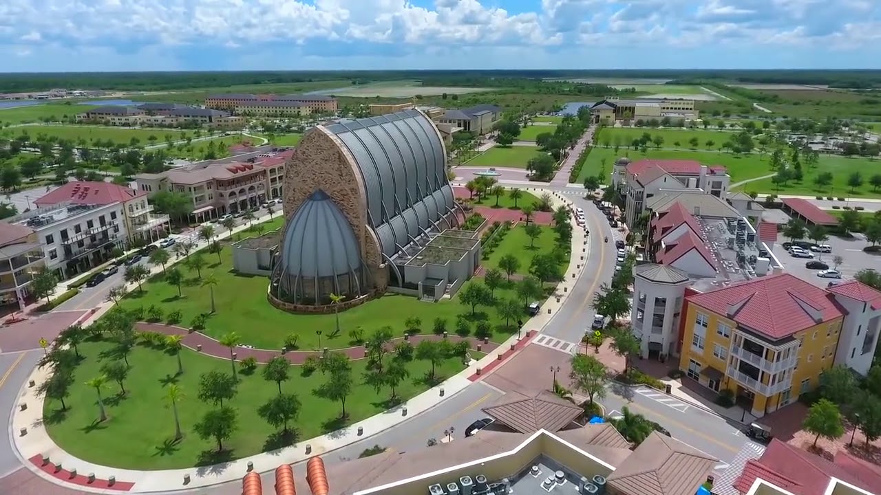 Ave Maria  - 45 minutos de Weston, Florida y 15 minutos de Naples
