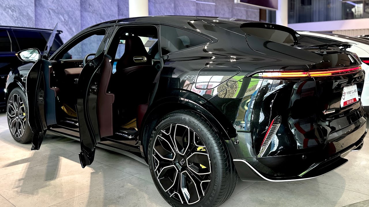 NEW 2025 AVATR 11 : Ultra Luxury EV SUV | Black Color