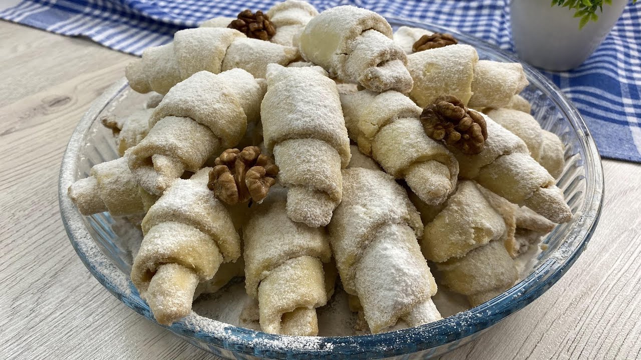 Og'izda eriydigan yong'oqli rogaliklar / Просто тает во рту / Рогалики из песочного тесто