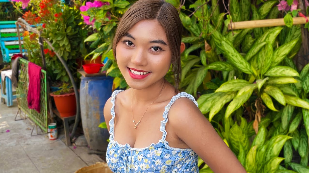 Burmese Beauty goes for an afternoon walk