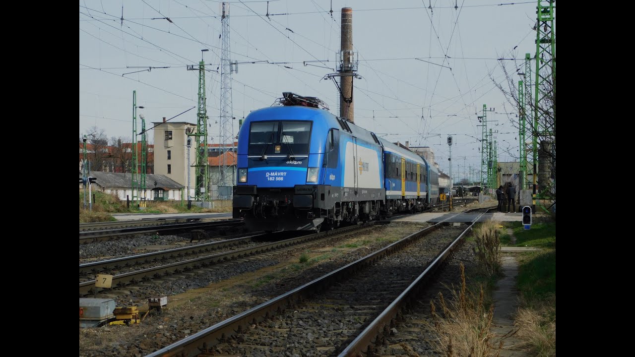 Vonatok Győrben az Újlak utcai átjárónál (2024. 02. 24.)