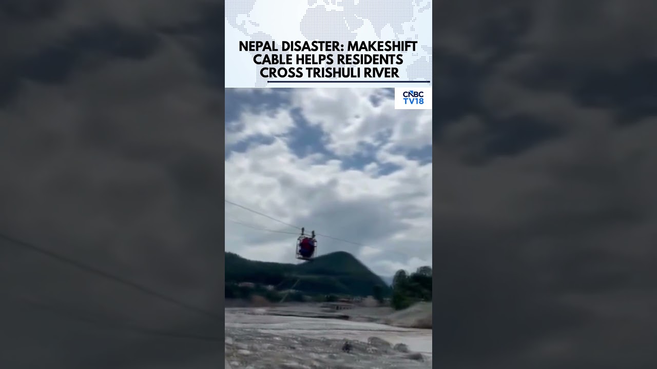 Nepal Floods: Residents Cross Raging Trishuli River On Makeshift Zipline | Flash Floods | N18G