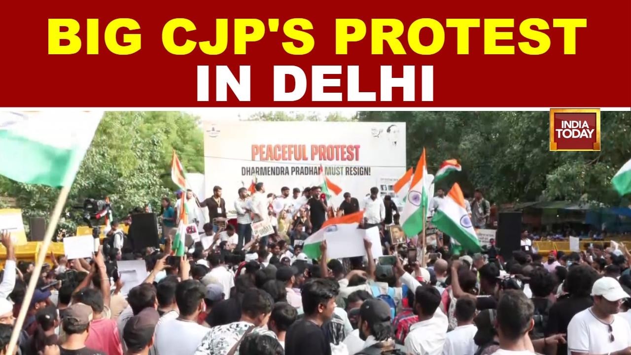 CJP Founder Abhijeet Dipke Leads Delhi's Jantar Mantar Protest Over Exam Paper Leak Row