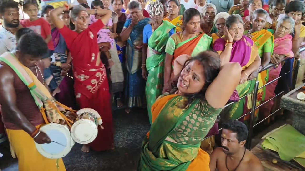 சித்திரை பெருவிழா புவடைக்காரி அருள் ஆட்டம் பம்பை இசை முழங்க துள்ளி குதித்து அக்கா தங்கை 52ஏழு பேர்