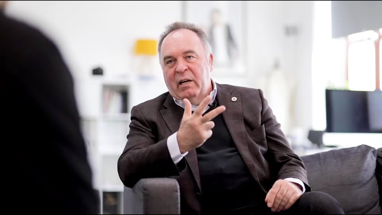 Drei Fragen &ndash; Wie werden Mitarbeiter zu Vorgesetzten?