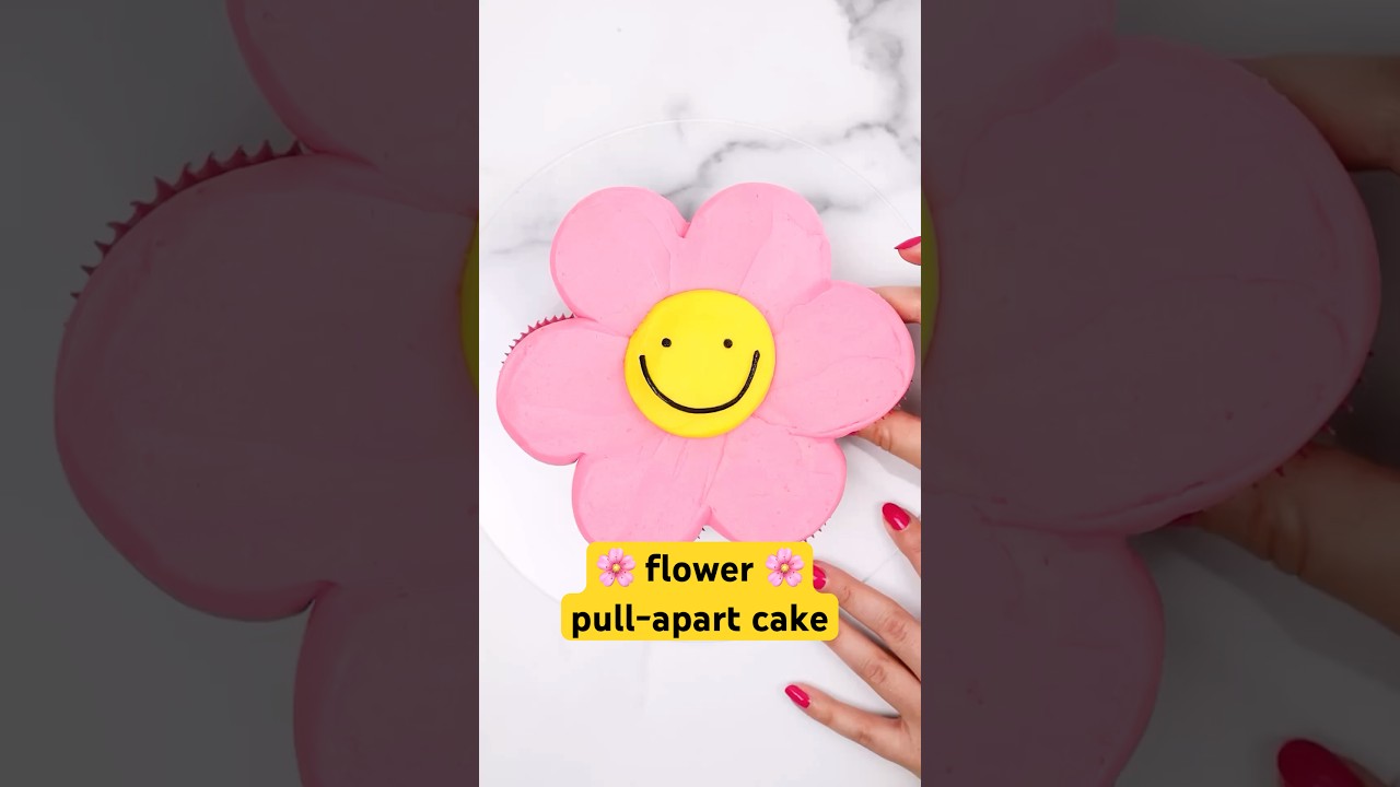Tutorial: Flower 🌸 pull-apart cake! #cake #cakedecorating #cupcakes #flowers #spring