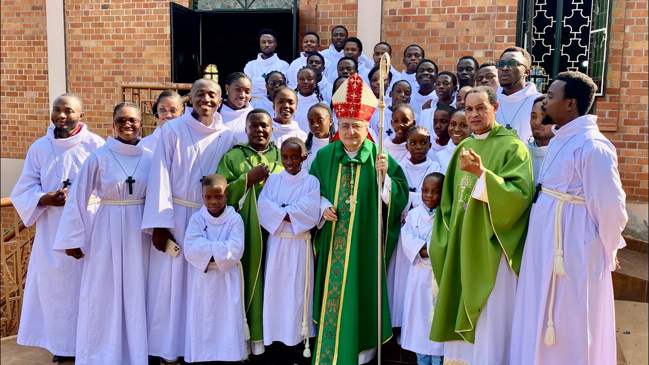 Gloria Gloire à Dieu au plus haut de Cieux (RDH VII) | Pueri Cantores Saint KIZITO