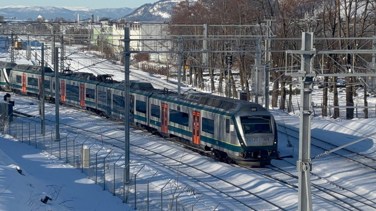 NSB Type 72 at Sundland, Drammen #shunting #banenor #passengertrain #trainspotting #norway #railroad