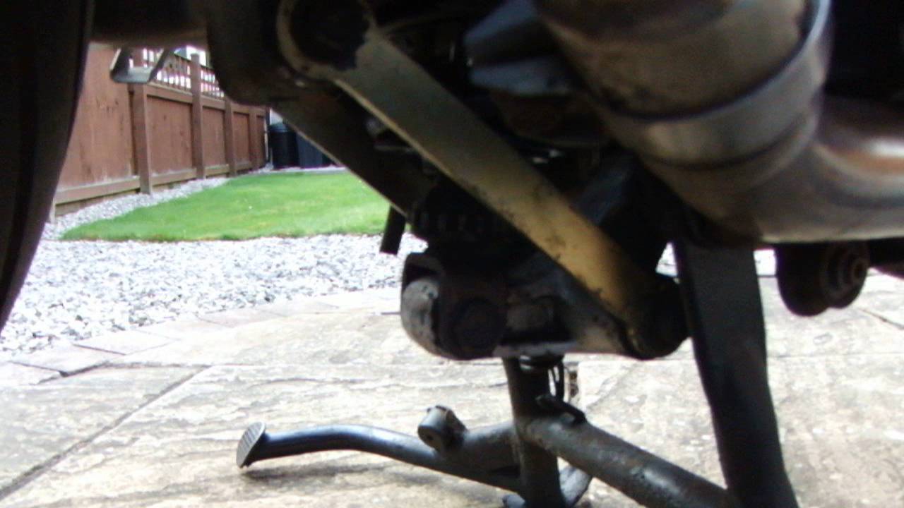 FJR1300 rear shock removal and refit