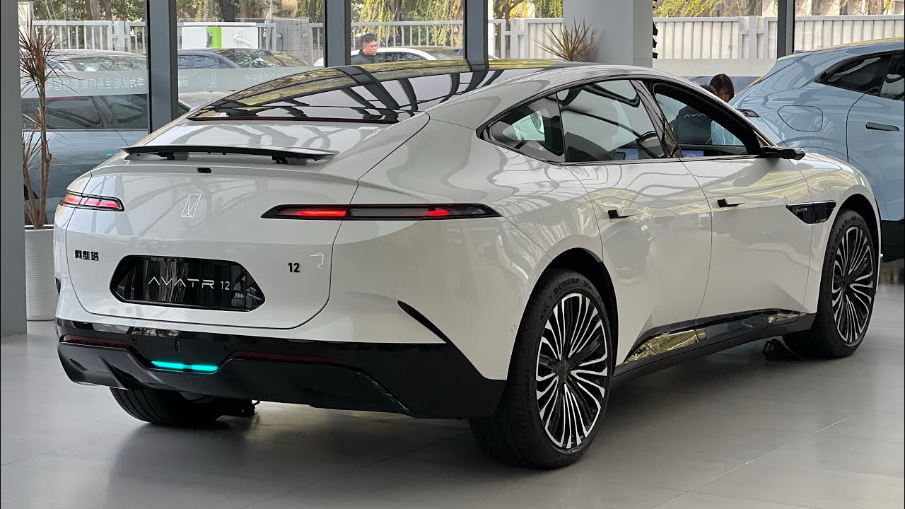2026 NEW HUAWEI AVATR 12 REV 1270km range price $34,800 walk-around | China 🇨🇳 🚗 