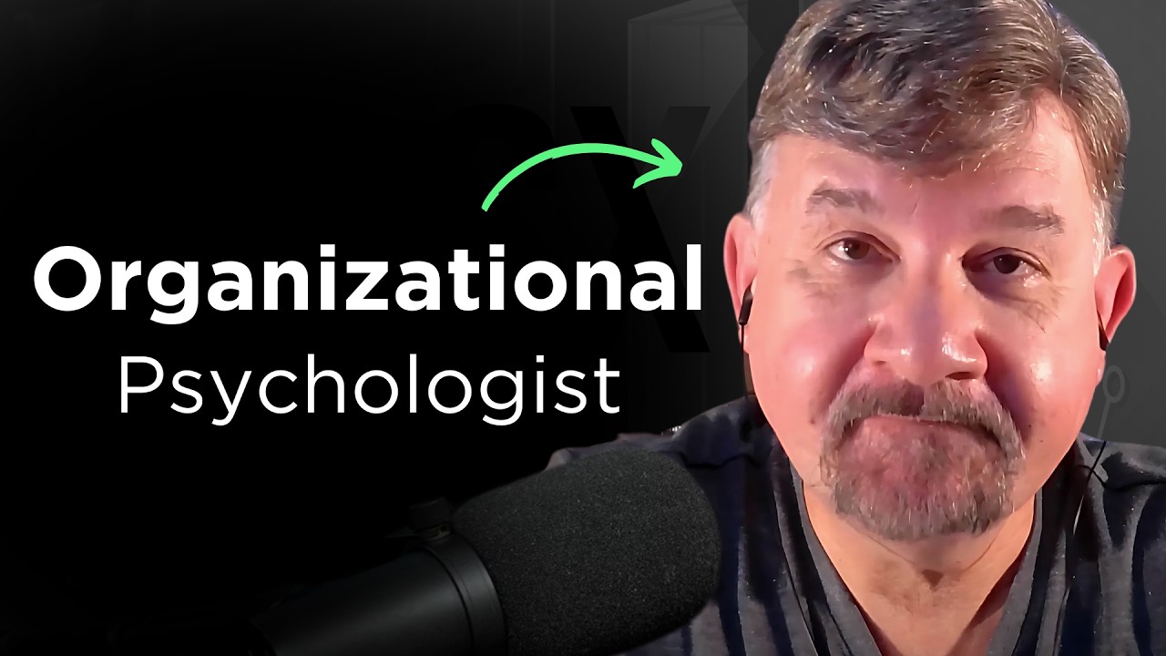 A Psychologist&rsquo;s Take On Winning Customers: Make Them Feel Like The Hero!