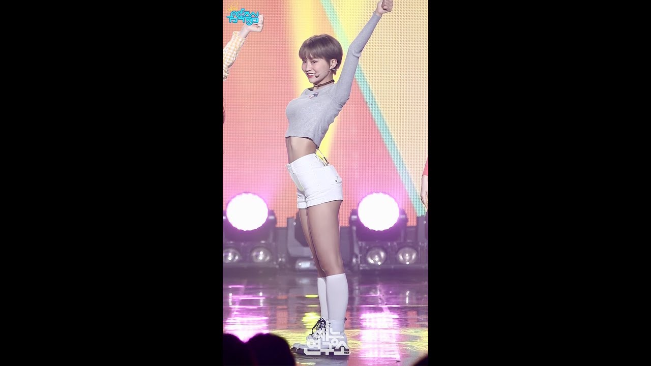 [예능연구소 직캠] 모모랜드 뿜뿜 혜빈 Focused @쇼!음악중심_20180120 Bboom Bboom MOMOLAND HYEBIN
